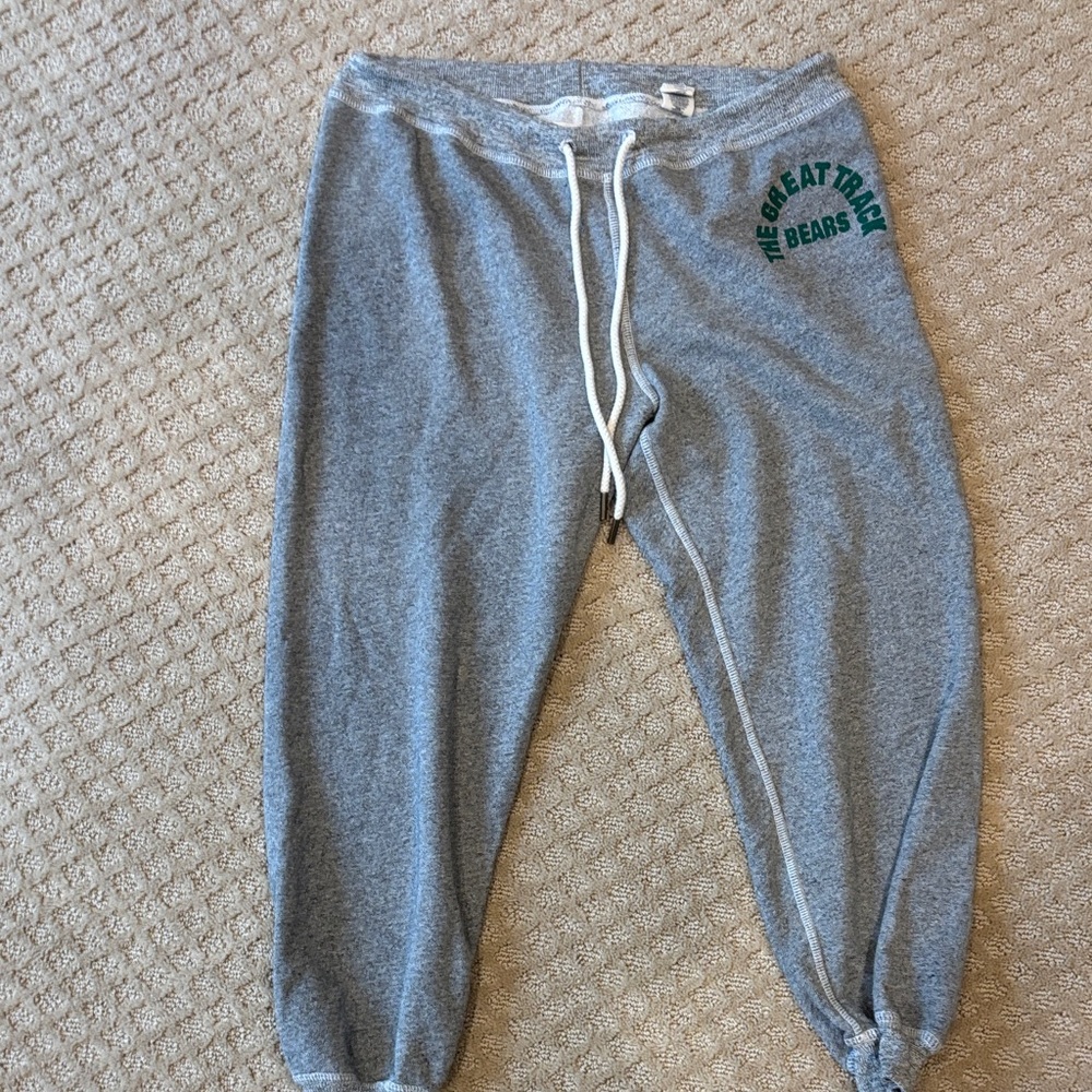 The Great heather gray drawstring cropped sweatpants